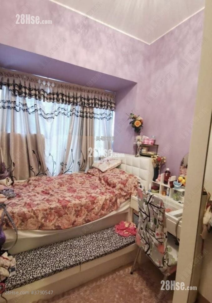 One Regent Place Sell 3 Bedrooms , 2 Bathrooms 853 ft²