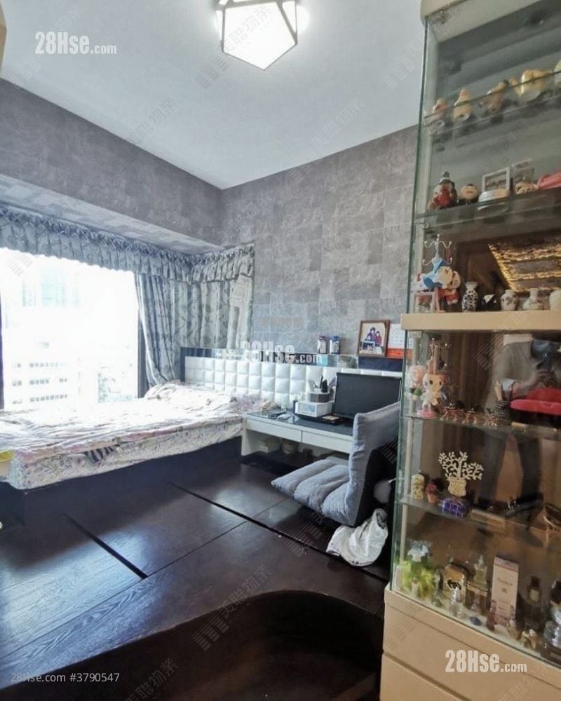 One Regent Place Sell 3 Bedrooms , 2 Bathrooms 853 ft²