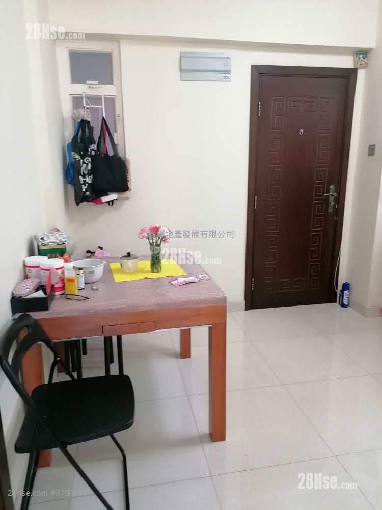 华源大厦 售盘 3 房 , 2 浴室 742 平方尺