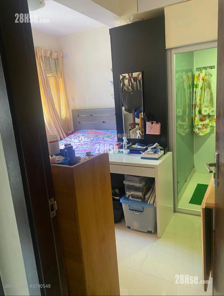 华源大厦 售盘 3 房 , 2 浴室 742 平方尺