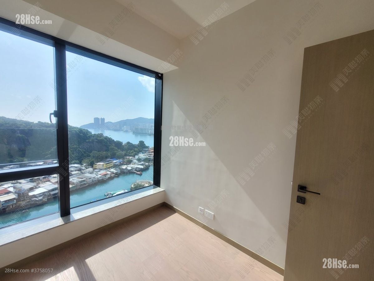 蔚藍東岸 售盤 2 房 , 1 浴室 450 平方呎