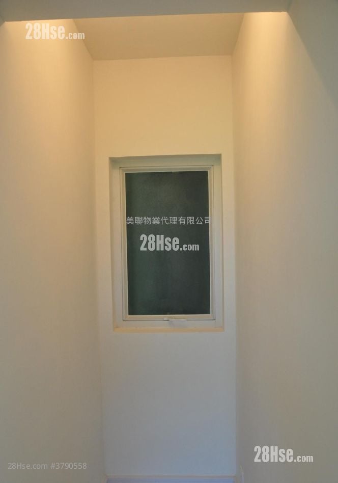 Le Prime Of Le Prestige Sell 3 Bedrooms , 2 Bathrooms 730 ft²