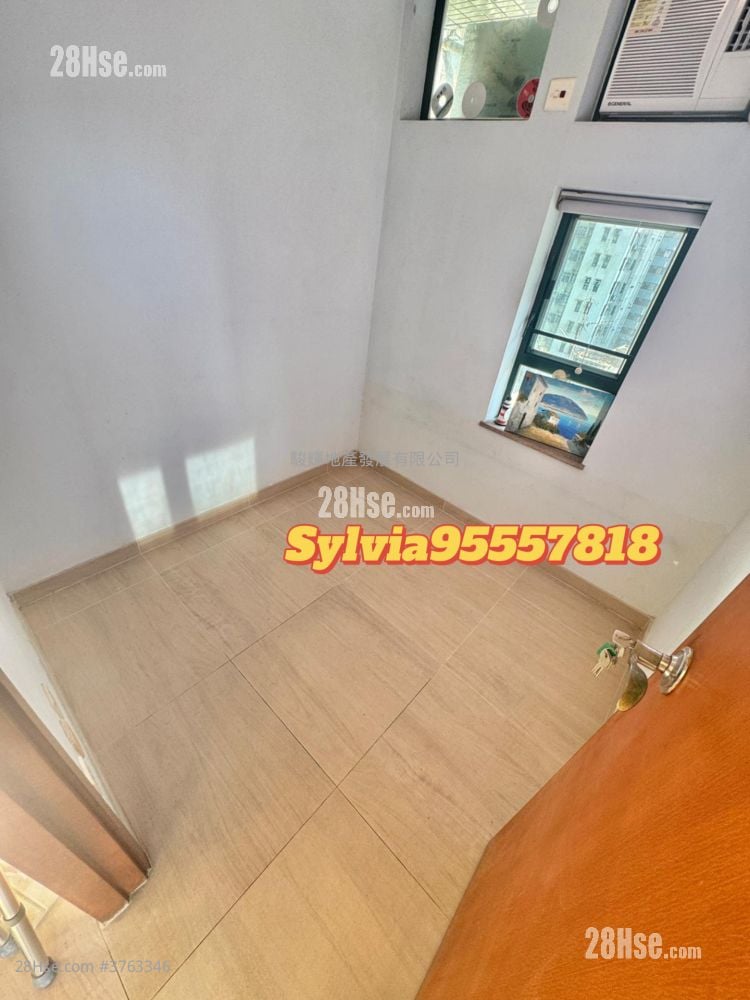 Yau On Court Sell 2 Bedrooms , 1 Bathroom 318 ft²