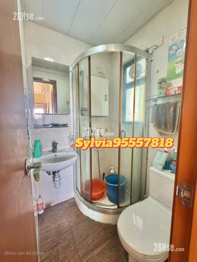 Yau On Court Sell 2 Bedrooms , 1 Bathroom 318 ft²