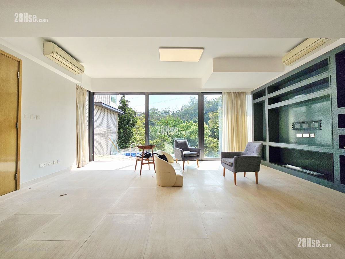 The Woods Sell 3 Bedrooms , 5+ Bathrooms 2,068 ft²