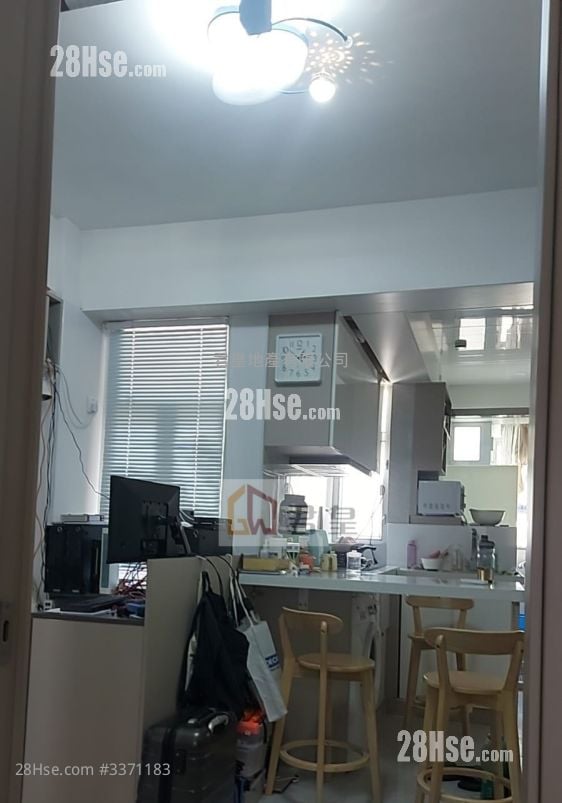 Wang Tak House Sell 2 Bedrooms , 1 Bathroom 312 ft²