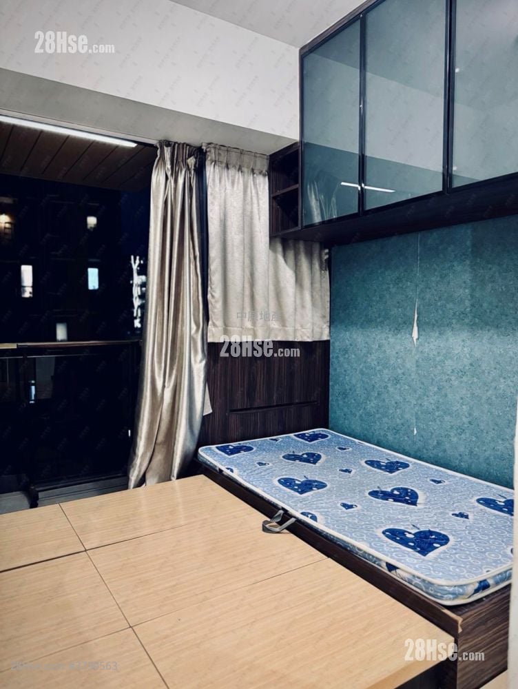 Eltanin Square Mile Sell Studio 203 ft²