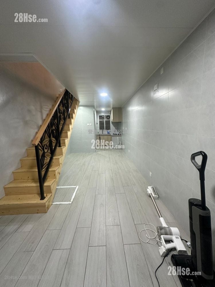 村屋 租盘 2 房 , 1 浴室 600 平方尺