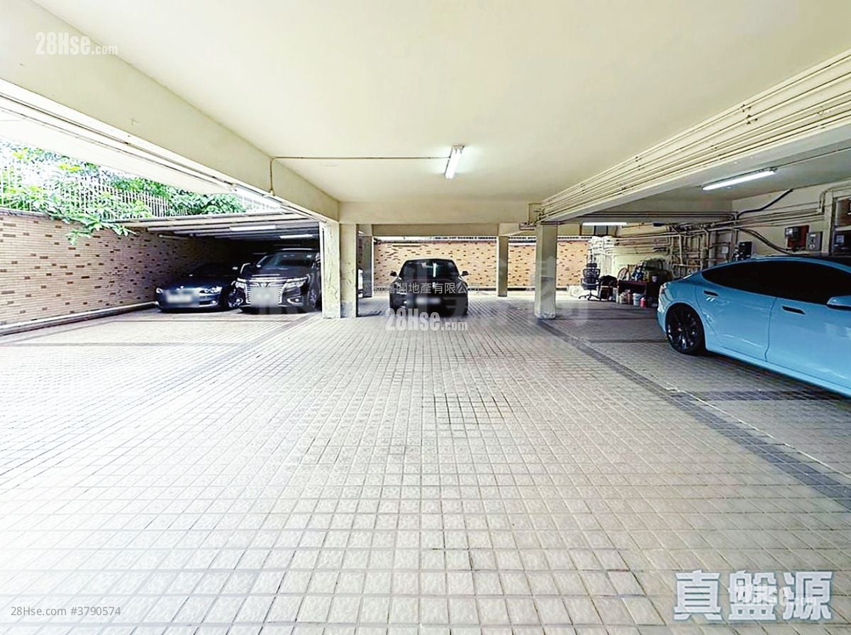 Jade Garden Sell 4 Bedrooms 4,919 ft²