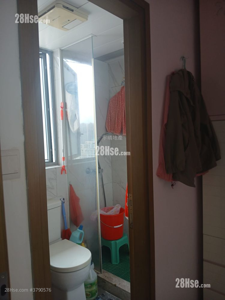 Astoria Crest Sell 1 Bedroom , 1 Bathroom 260 ft²