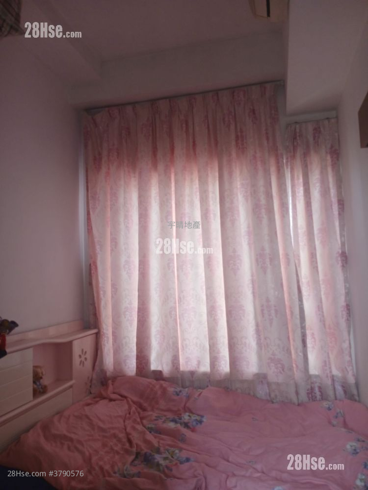 Astoria Crest Sell 1 Bedroom , 1 Bathroom 260 ft²