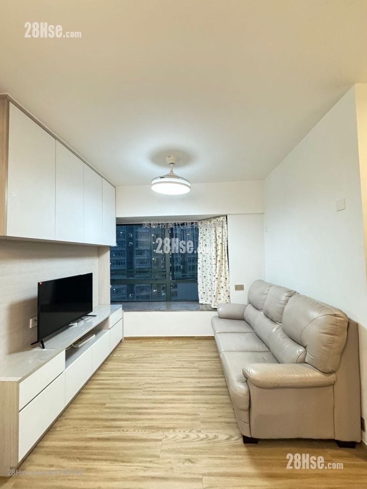 The Metro City Rental 3 Bedrooms , 2 Bathrooms 538 ft²