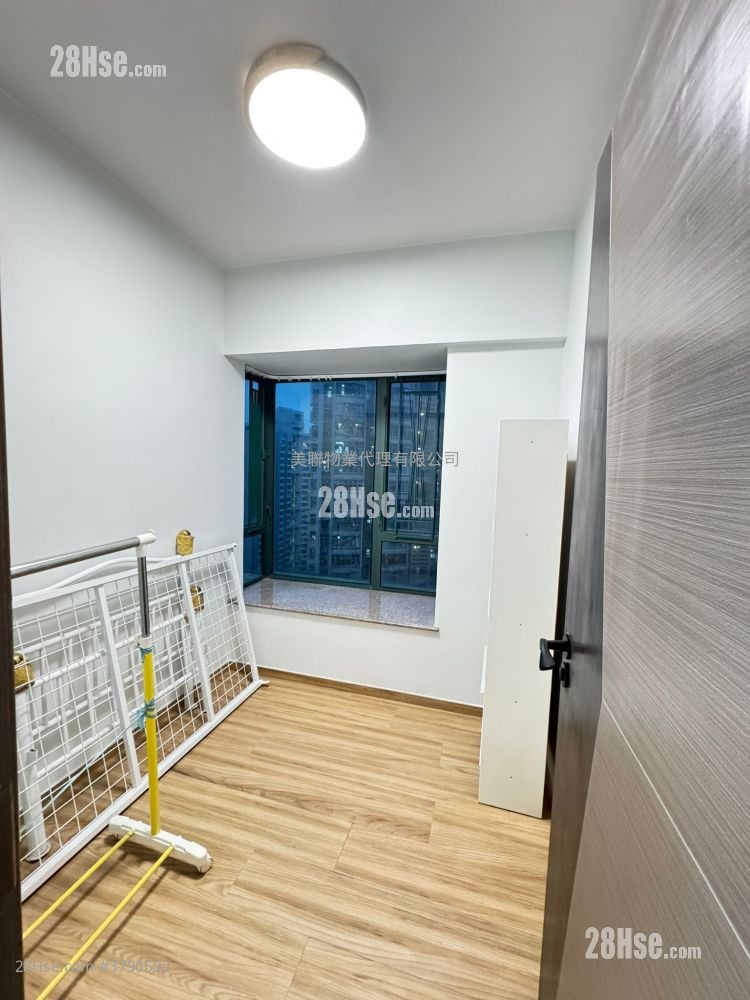 The Metro City Rental 3 Bedrooms , 2 Bathrooms 538 ft²