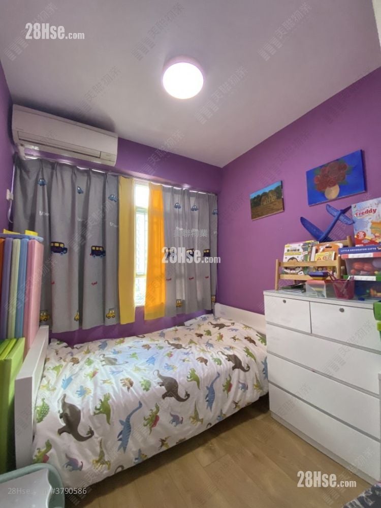 Treasure Court Sell 3 Bedrooms 578 ft²