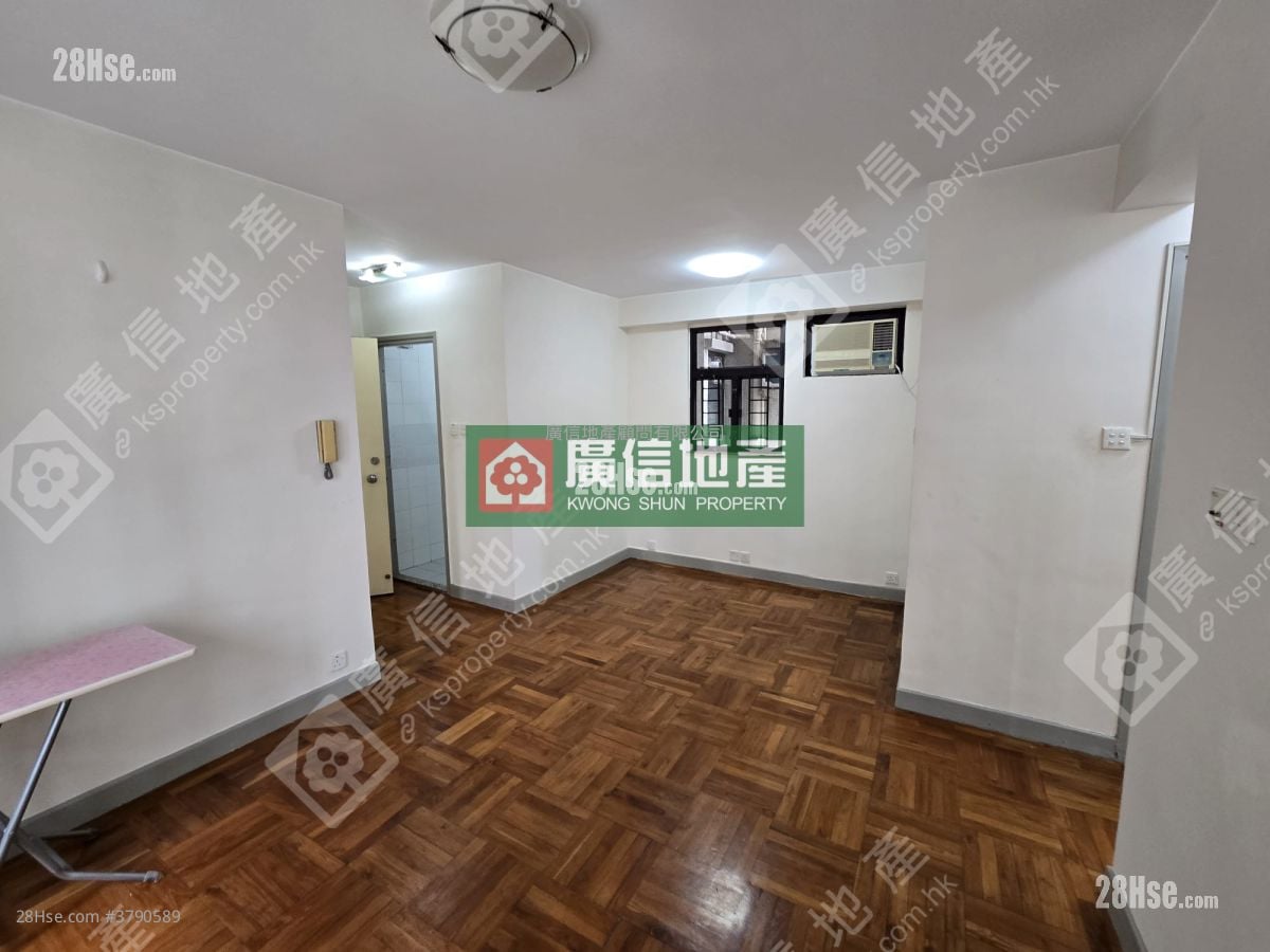 Prosperous Garden Rental 2 Bedrooms , 1 Bathroom 478 ft²