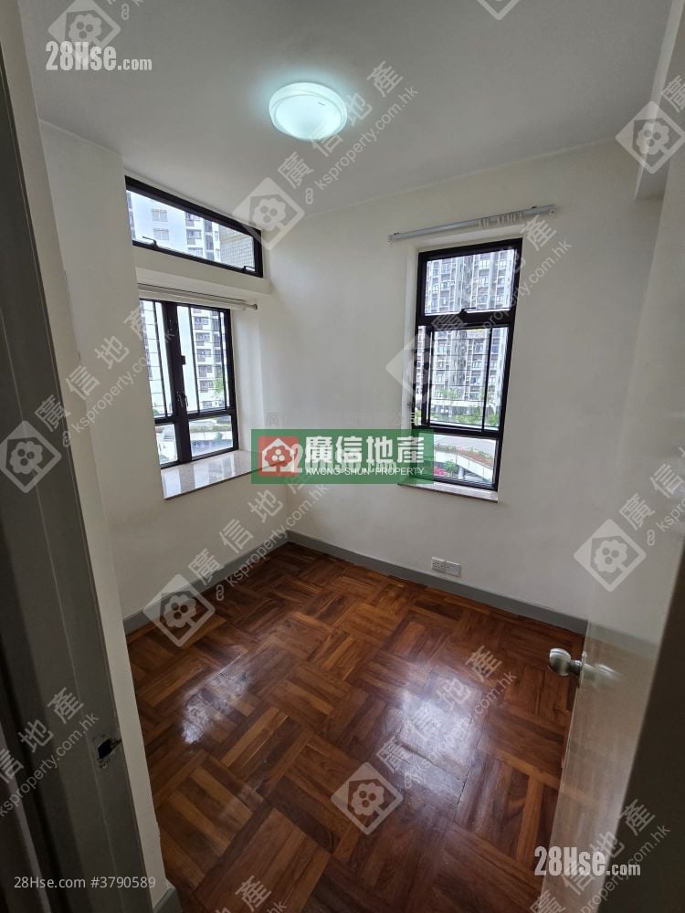 Prosperous Garden Rental 2 Bedrooms , 1 Bathroom 478 ft²