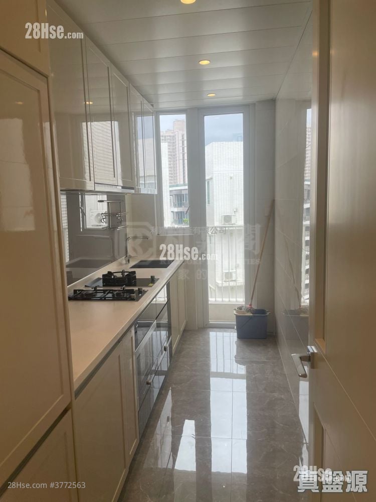 Monterey 售盘 3 房 , 1 浴室 684 平方尺