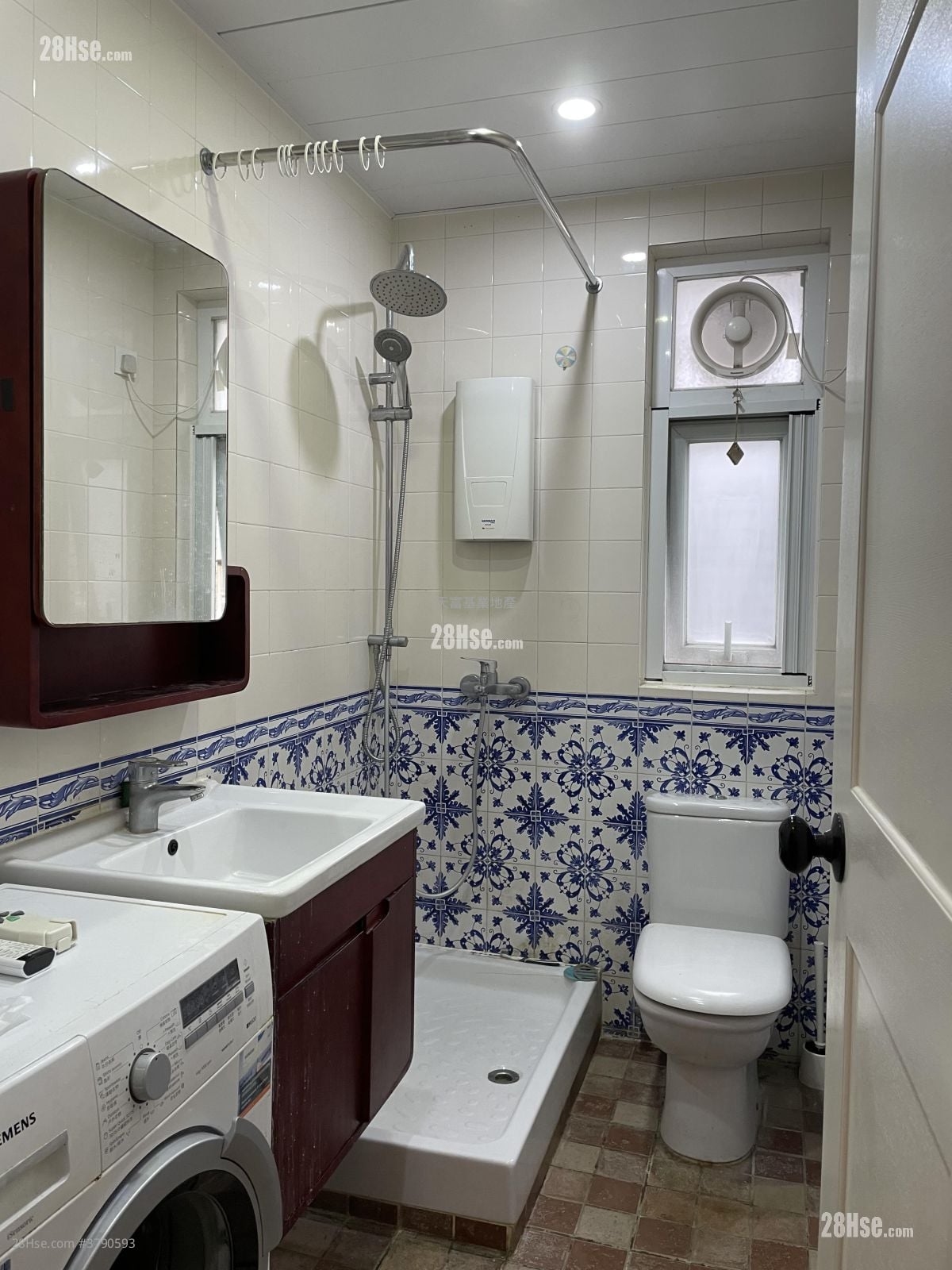 上洋村 租盘 3 房 , 1 浴室 700 平方尺