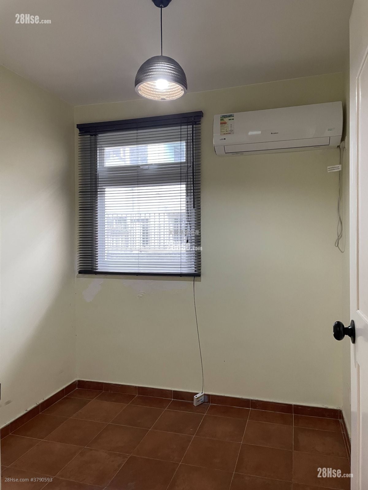 上洋村 租盘 3 房 , 1 浴室 700 平方尺