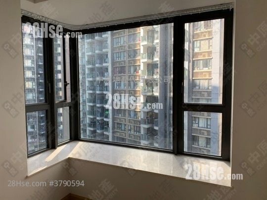 Park Signature Sell 3 Bedrooms , 1 Bathroom 669 ft²