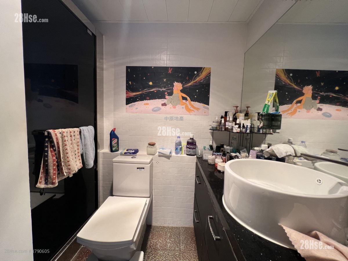 Laguna City Sell 2 Bedrooms , 2 Bathrooms 687 ft²