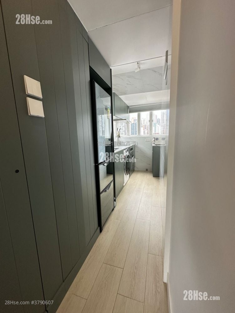 Cheong Wan Mansion Sell 1 Bedroom , 1 Bathroom 346 ft²