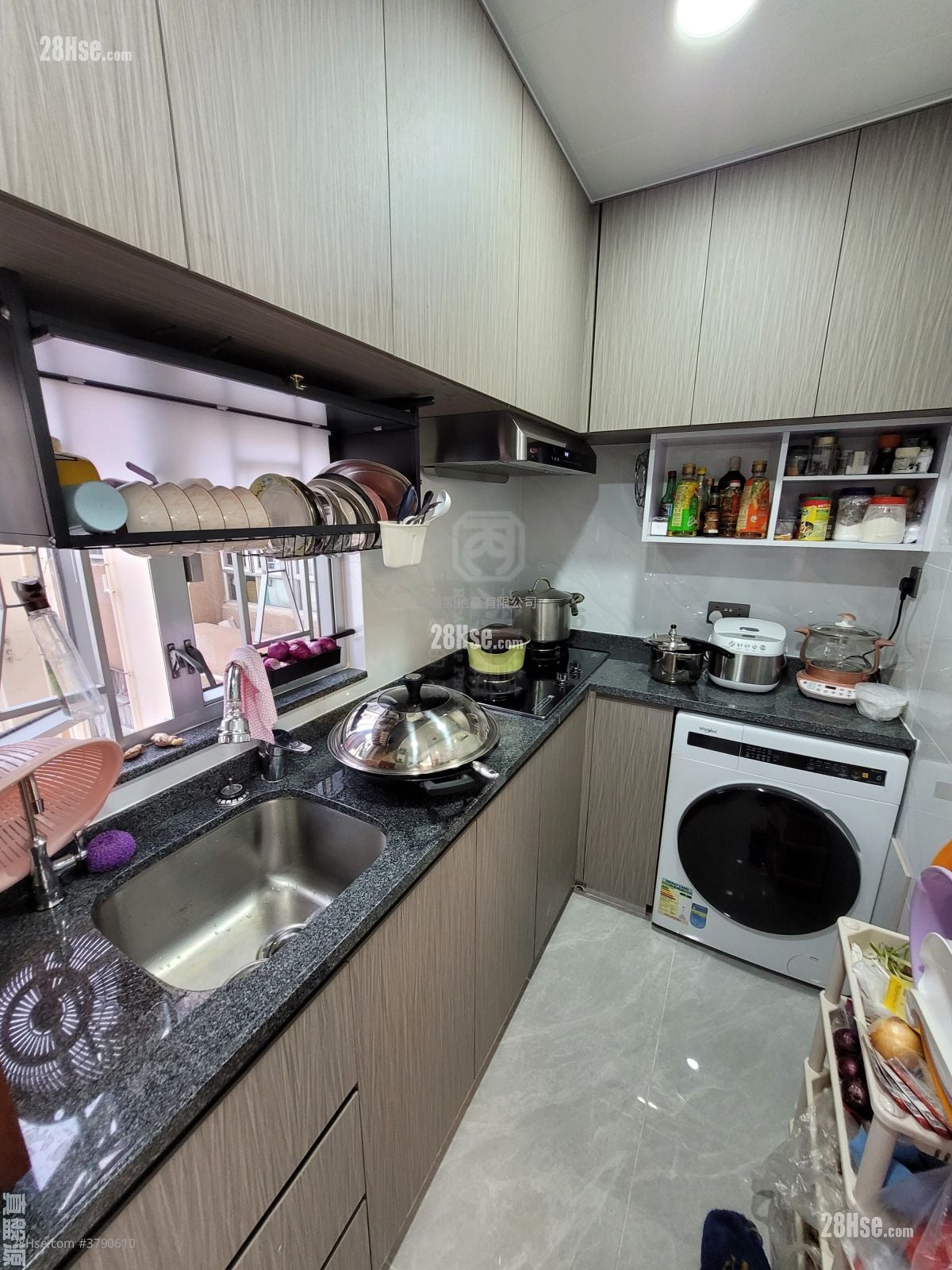 Mei Foo Sun Chuen Sell 2 Bedrooms , 1 Bathroom 639 ft²