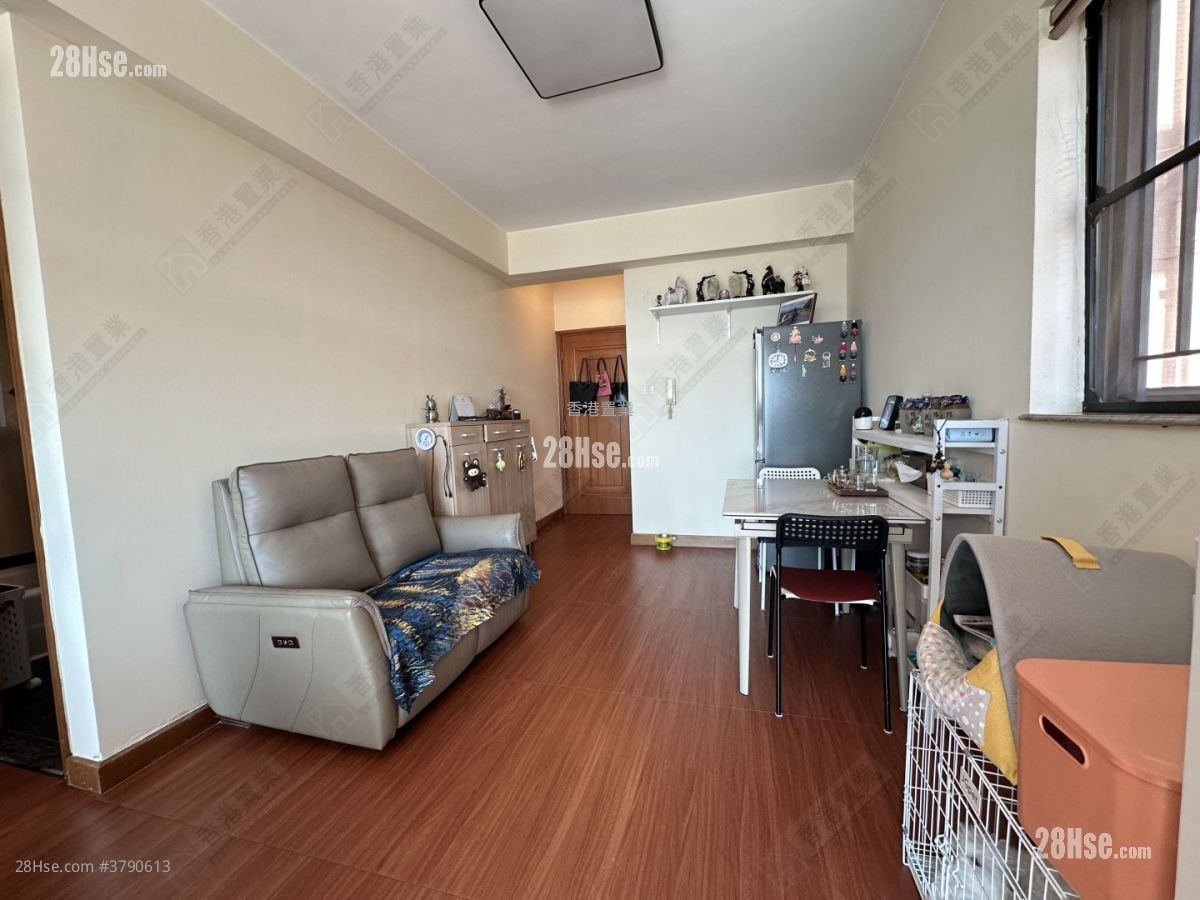 Park Island Sell 2 Bedrooms , 1 Bathroom 594 ft²