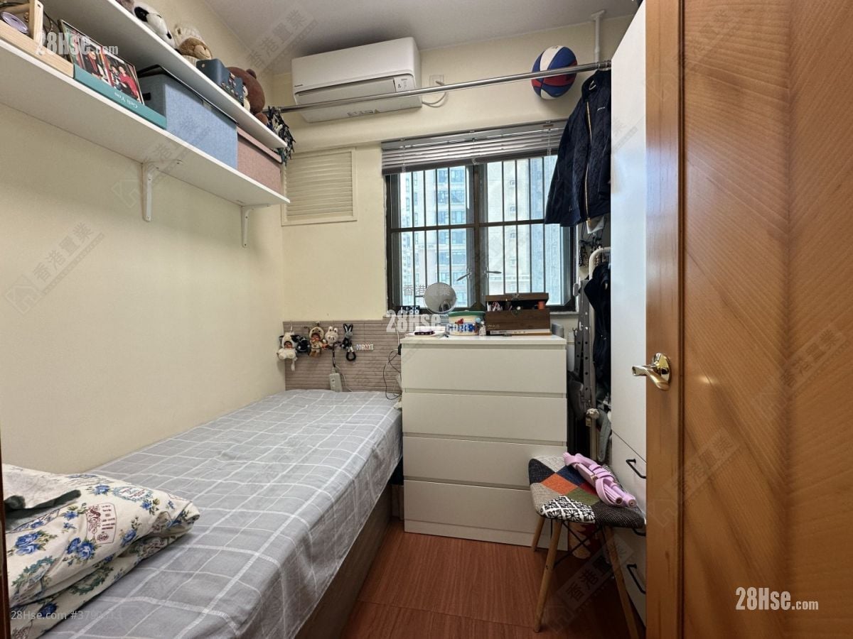 Park Island Sell 2 Bedrooms , 1 Bathroom 594 ft²