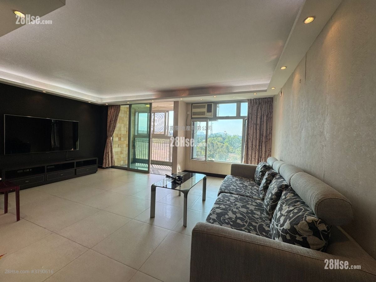 Mei Foo Sun Chuen Sell 4 Bedrooms , 2 Bathrooms 1,327 ft²