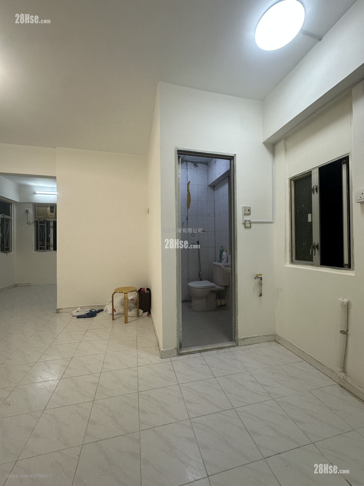 Po Teck Mansion Sell 2 Bedrooms , 1 Bathroom 366 ft²