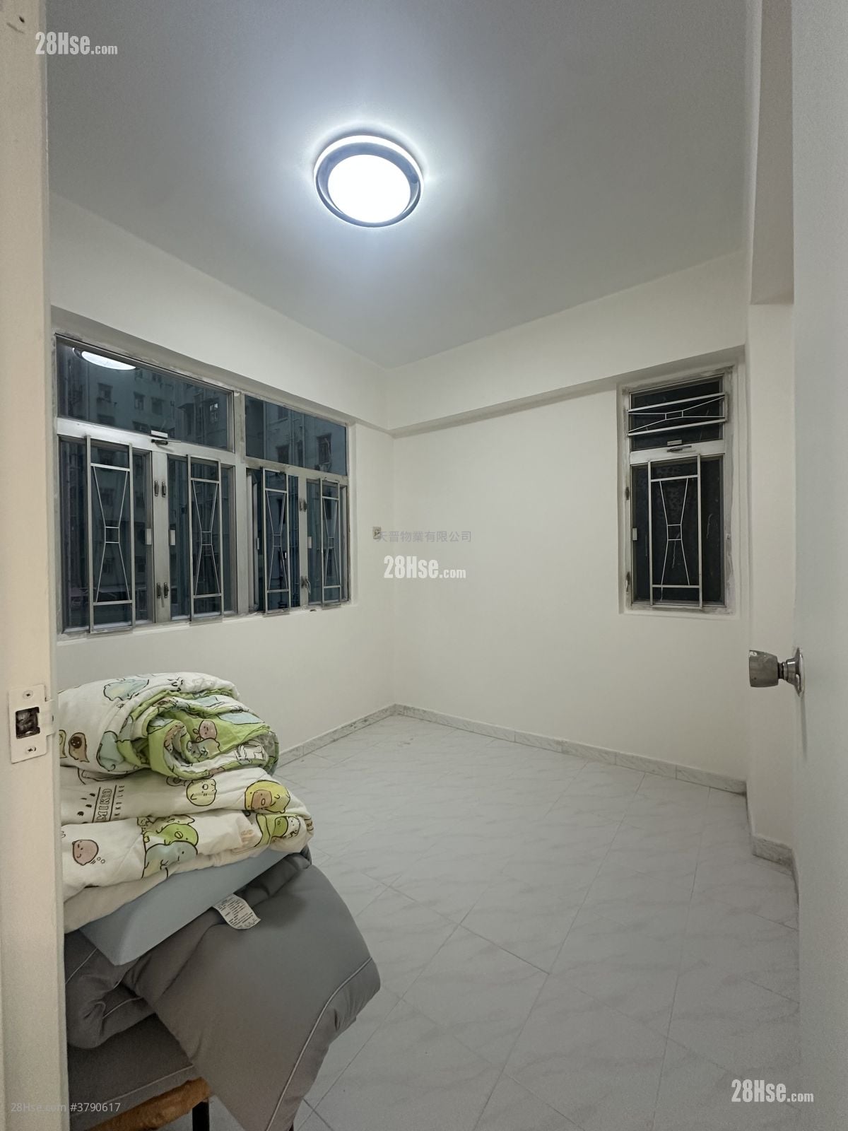 Po Teck Mansion Sell 2 Bedrooms , 1 Bathroom 366 ft²