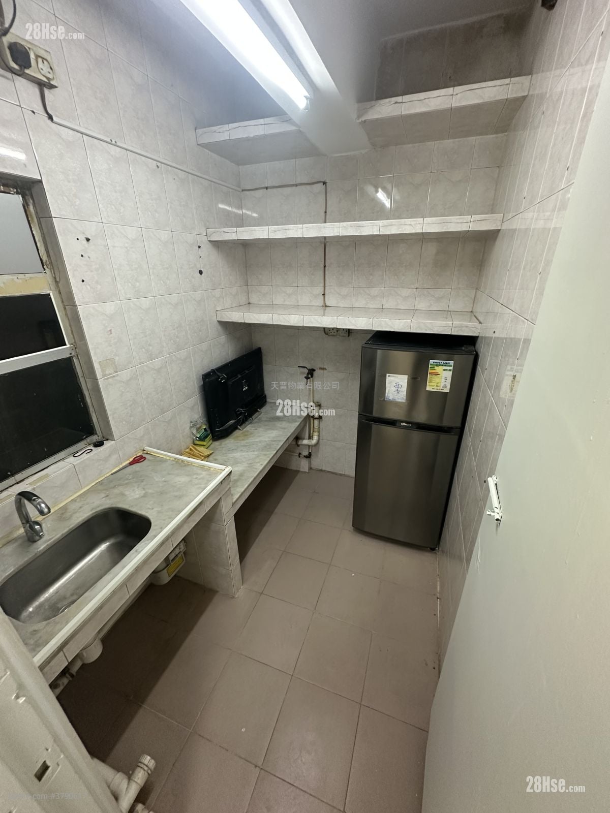 Po Teck Mansion Sell 2 Bedrooms , 1 Bathroom 366 ft²