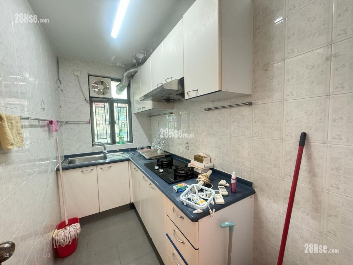 村屋 租盘 2 房 , 1 浴室