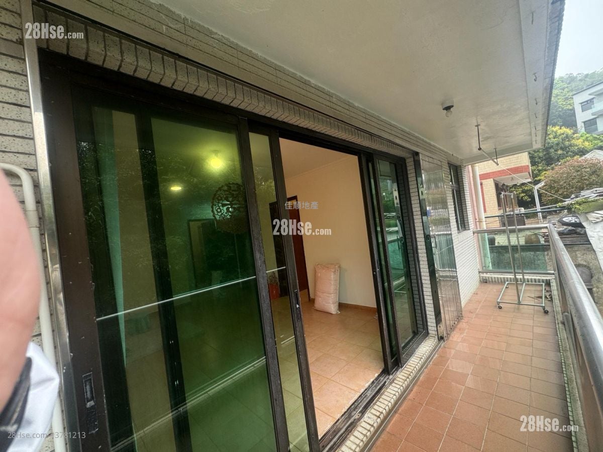 村屋 租盘 2 房 , 1 浴室