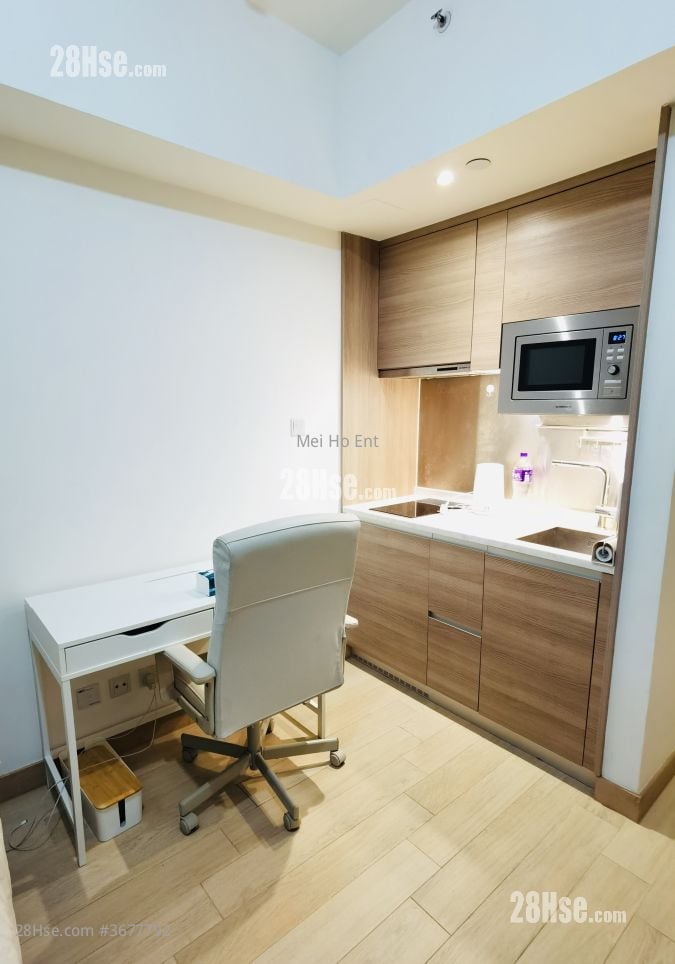 Victoria Skye Rental Studio , 1 Bathroom 266 ft²