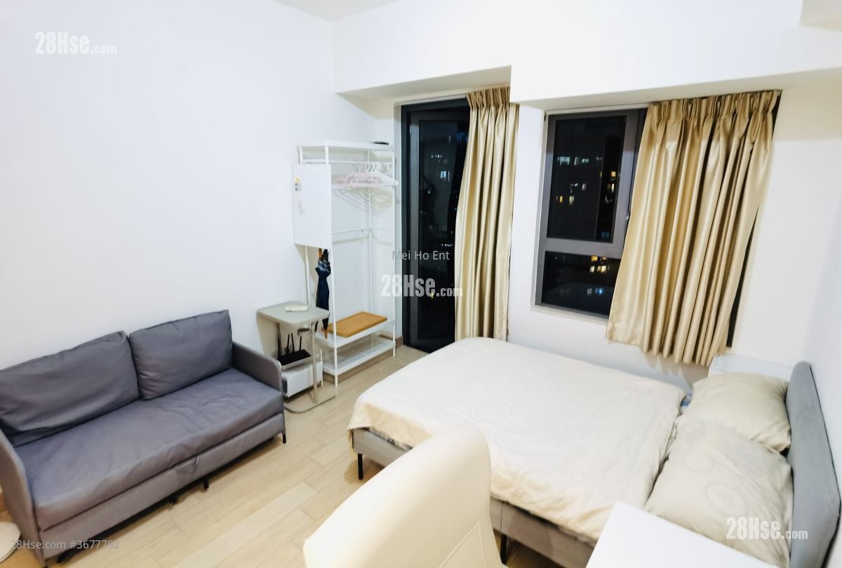 Victoria Skye Rental Studio , 1 Bathroom 266 ft²