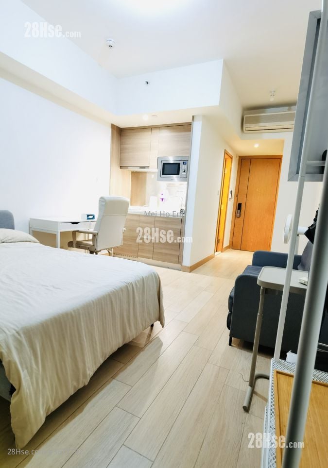 Victoria Skye Rental Studio , 1 Bathroom 266 ft²