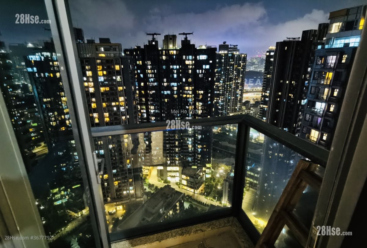 Victoria Skye Rental Studio , 1 Bathroom 266 ft²