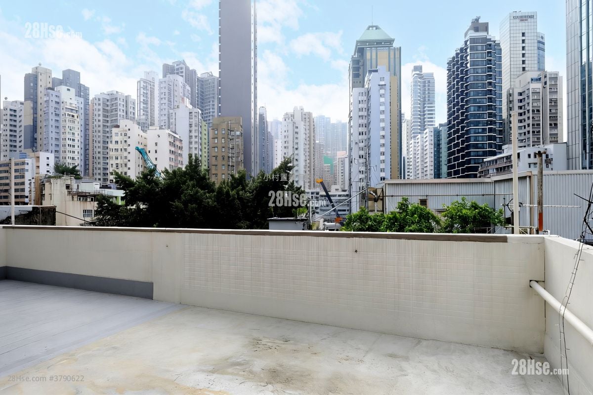 天台: 西边街8-10号 租盘 2 房 , 1 浴室 425 平方尺