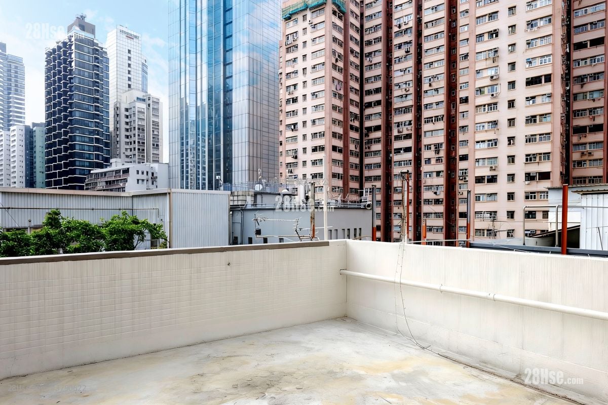 天台: 西边街8-10号 租盘 2 房 , 1 浴室 425 平方尺