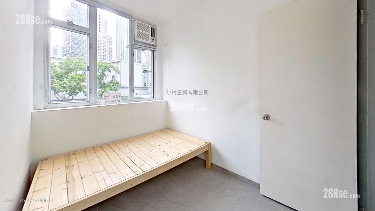 主人房: 西边街8-10号 租盘 2 房 , 1 浴室 425 平方尺