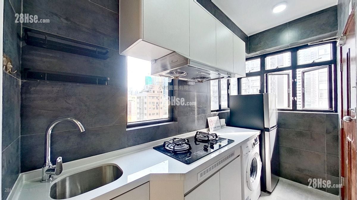 厨房: Flora Court 租盘 1 房 , 1 浴室 313 平方尺