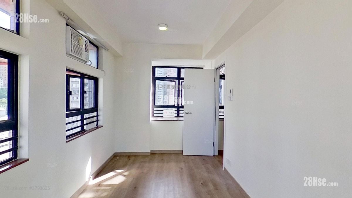 主人房: Flora Court 租盘 1 房 , 1 浴室 313 平方尺