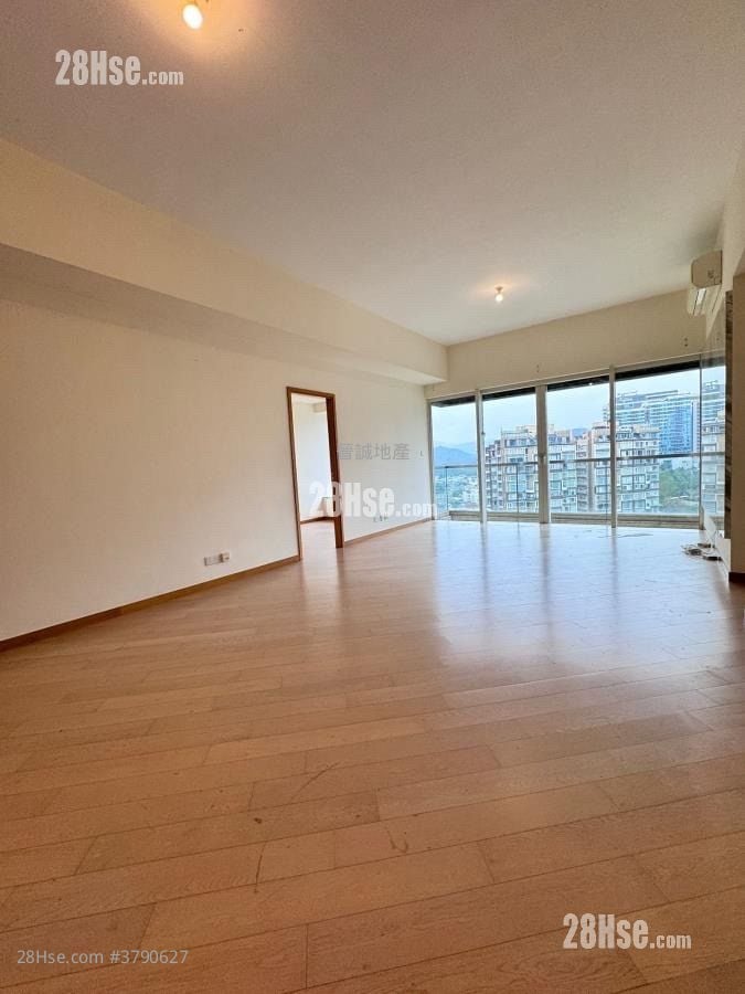 Avignon Rental 5+ Bedrooms , 4 Bathrooms 1,272 ft²