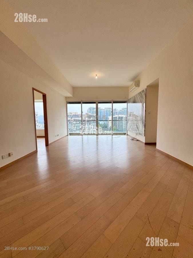 Avignon Rental 5+ Bedrooms , 4 Bathrooms 1,272 ft²