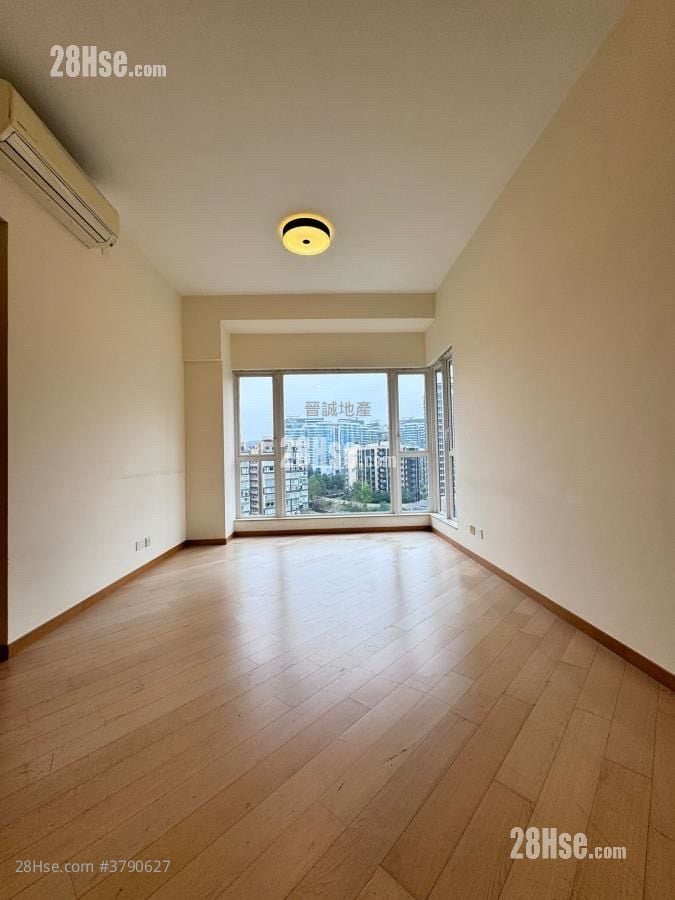 Avignon Rental 5+ Bedrooms , 4 Bathrooms 1,272 ft²