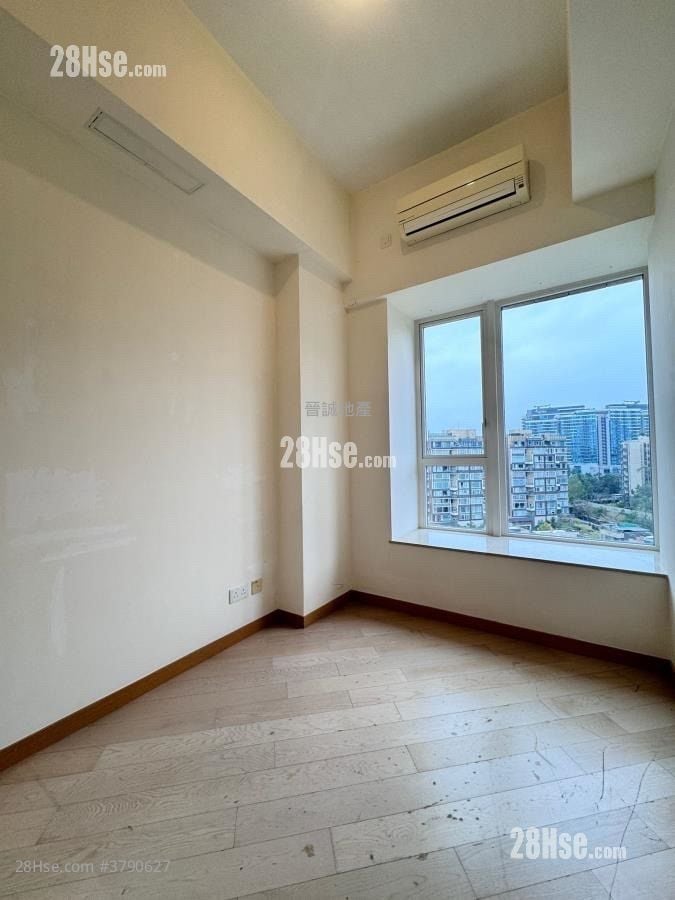 Avignon Rental 5+ Bedrooms , 4 Bathrooms 1,272 ft²