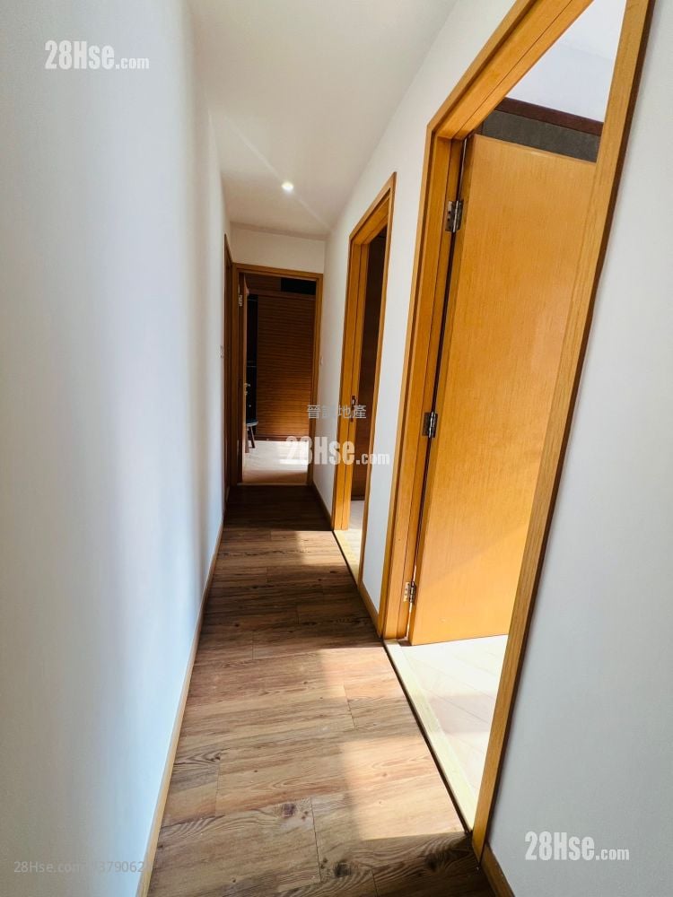 Avignon Rental 3 Bedrooms , 2 Bathrooms 918 ft²