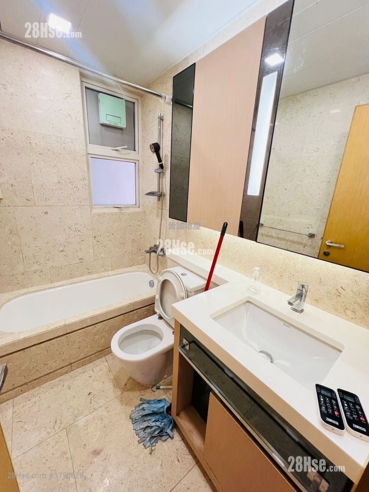 Avignon Rental 3 Bedrooms , 2 Bathrooms 918 ft²